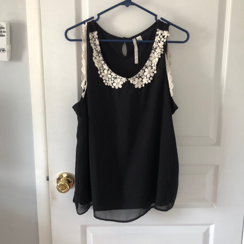 Lauren Conrad top